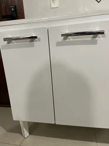 Balcão de Cozinha Novo com Tampo Protegido - 2 Meses de Uso