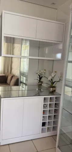 Cristaleira barzinho em MDF lacca branco!