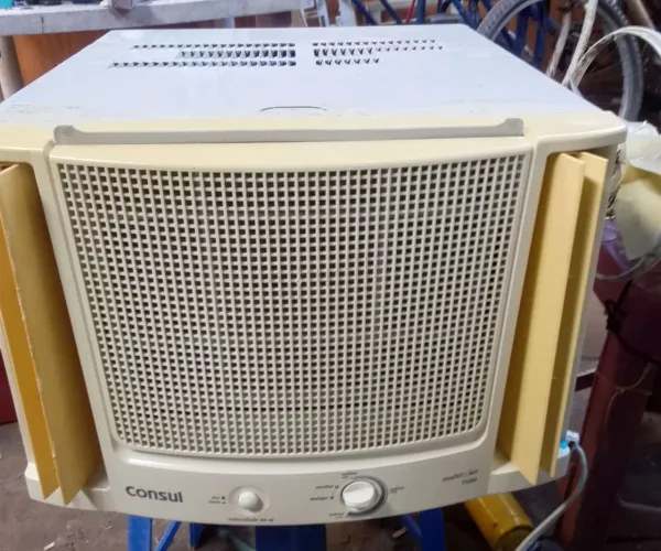 Ar condicionado Consul 7.500 BTUs 220v