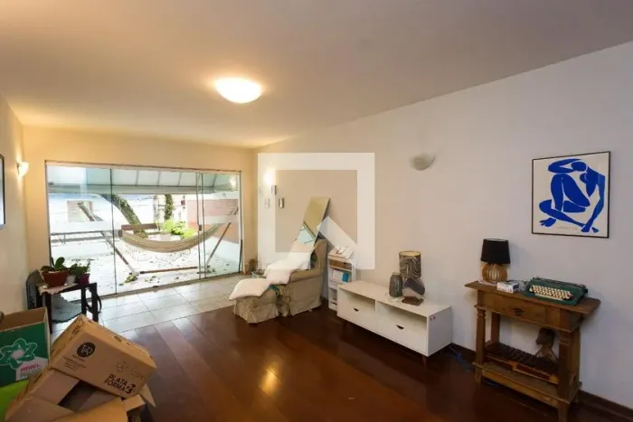 Casa à Venda - Vila Sônia, 3 Quartos, 156 m2