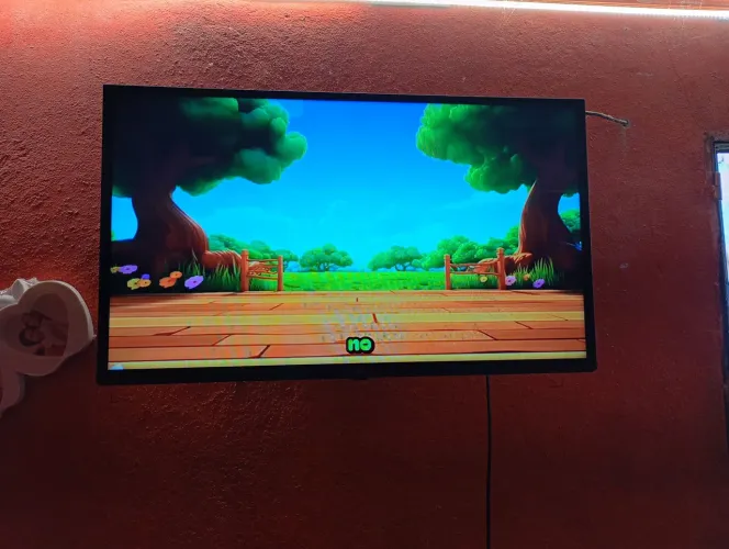 Vendo tv smart de 32plg,