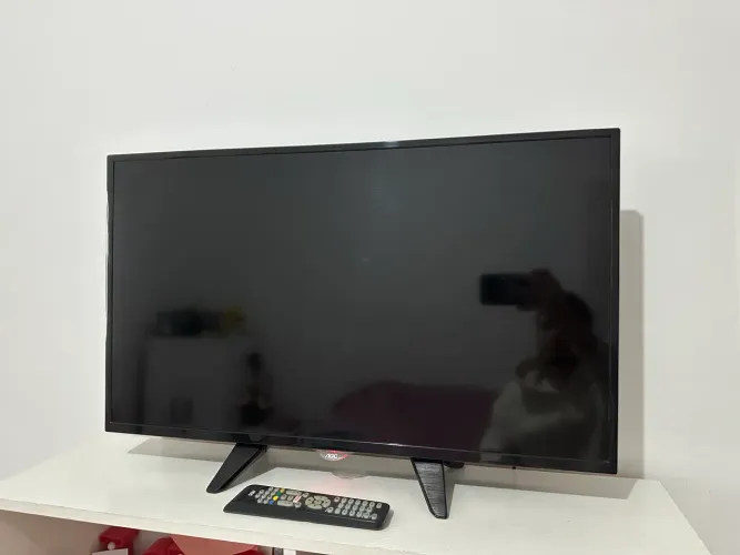 TV 32" AOC - Smart