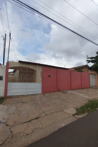 Casa para alugar próxima à Av. Higino Cunha