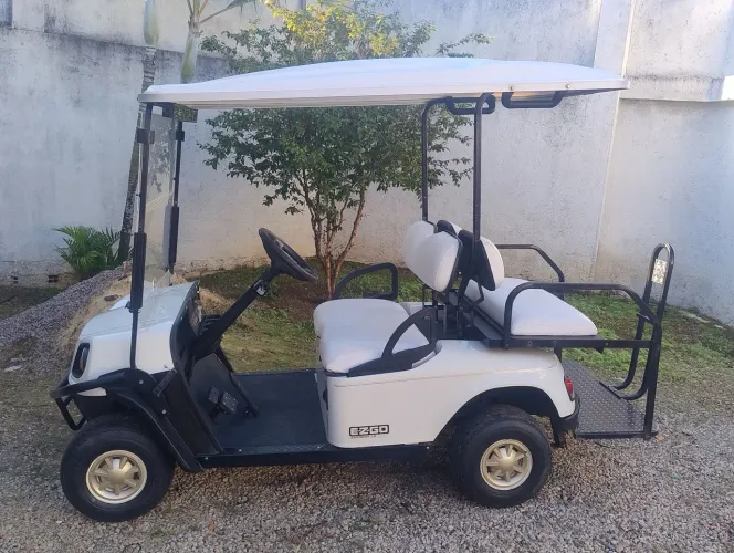 Carrinho de golfe Ezgo
