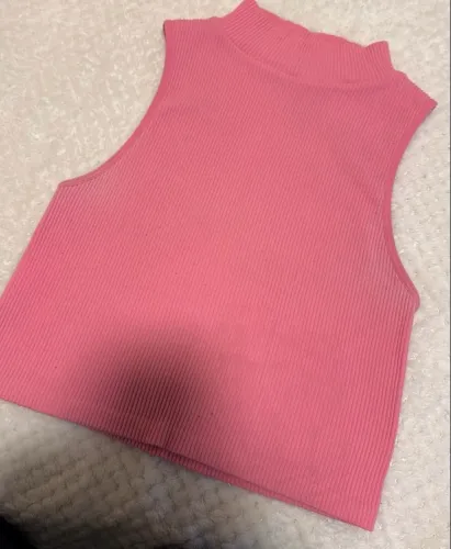 Top cropped canelado Zara M