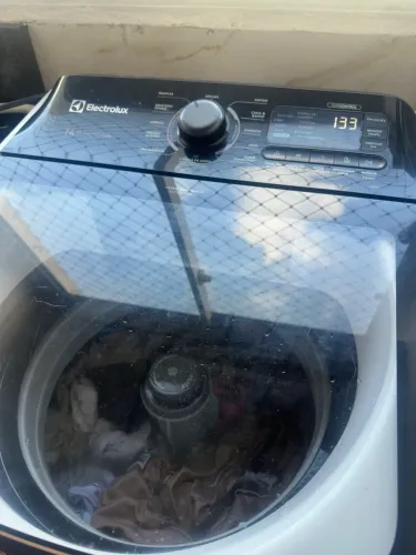 Máquina de Lavar Electrolux 14kg Branca Perfect Care 110v Jatos Poderosos