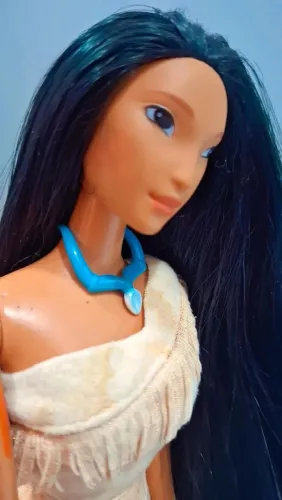 BONECA POCAHONTAS DISNEY
