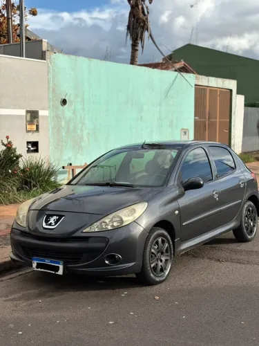 Peugeot 207 XR 1.4 Flex 8V 5P 2012