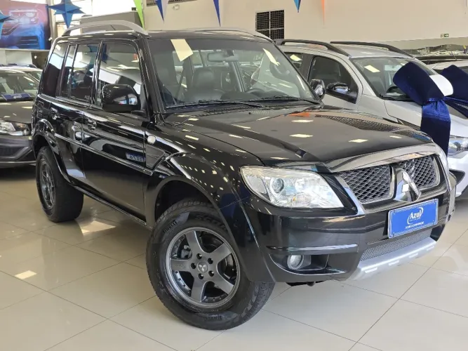 Mitsubishi Pajero TR4 2.0 Flex 16V 4X2 Aut. 2015