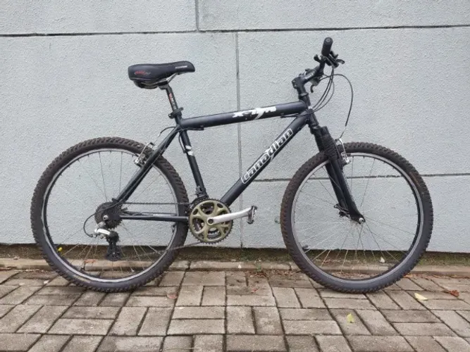 Bicicleta Mountain Bike Canadian aro 26"