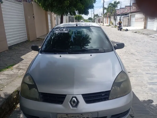 Renault Clio Hi-flex 1.0 16V 5P 2011