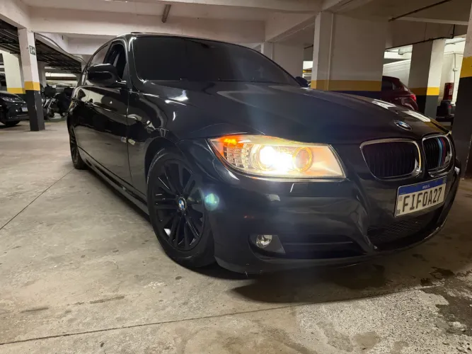 BMW 320I A 2010