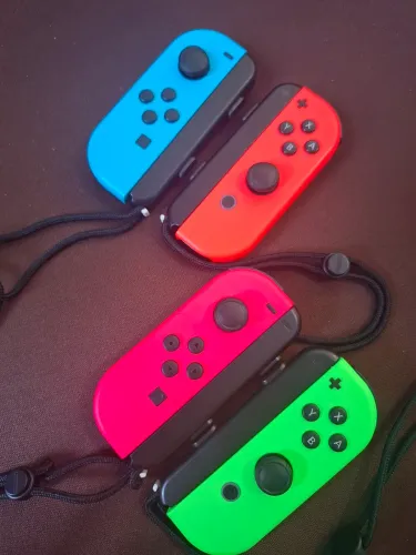 Joy-cons Nintendo switch 2 pares zerados