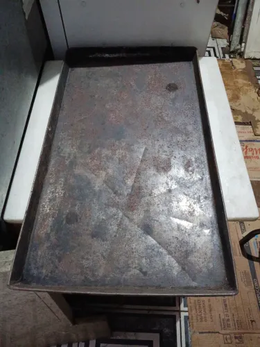 Assadeira/ forma industrial em aço de carbono 70cm por 40cm