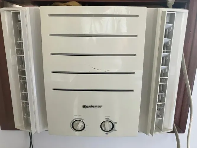 Ar condicionado usado em bom estado