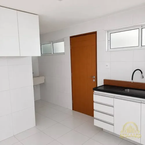 Apartamento com 3 dormitórios para alugar por R$ 3.800,00/ano - Bairro dos Estados - João
