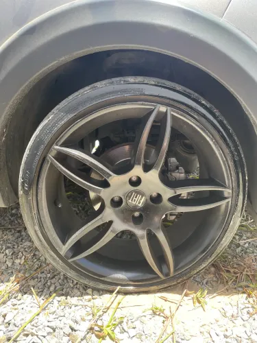  rodas 17 com pneus 195/40