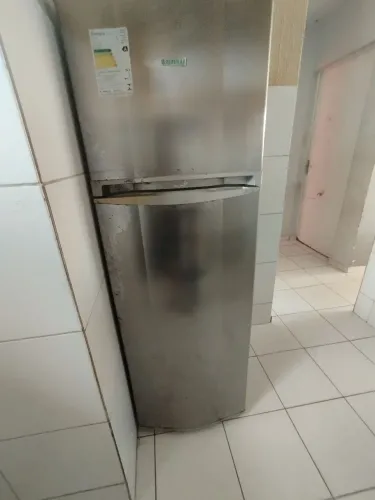 Vendo geladeira 