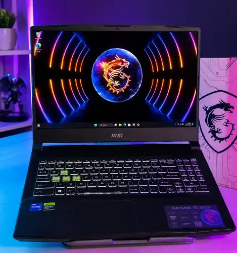 Notebook Gamer MSI Katana 15 HX i7 16GB SSD 512GB RTX 5050 15.6