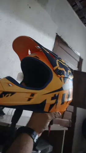CAPACETE FOX 