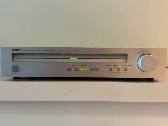 Tunner Sintonizador de Rádio Yamaha T-560 - ano 1981