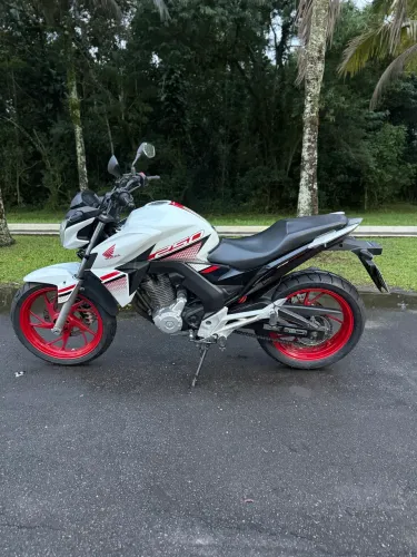 HONDA CB TWISTER 2022 LINDA FINANCIO ESTUDO TROCAS