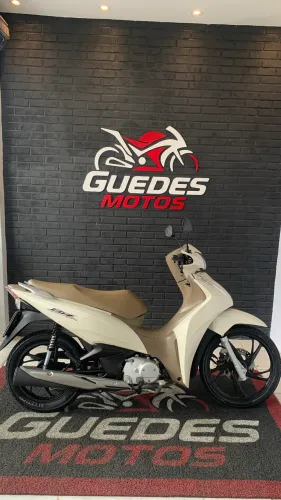 Biz 125 / 2024 / 2.800 km
