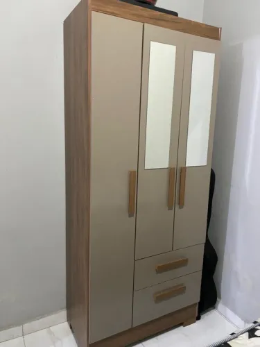Guarda - Roupa