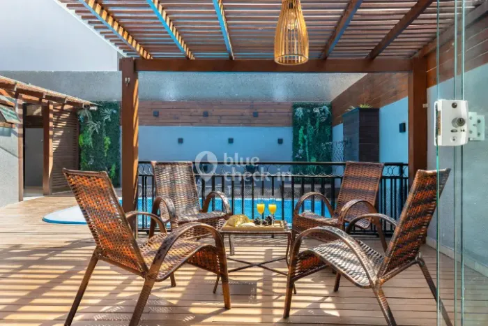 Aluguel de Temporada no Rio Tavares: Casa pé na areia com piscina,churrasqueira,jacuzzi e+