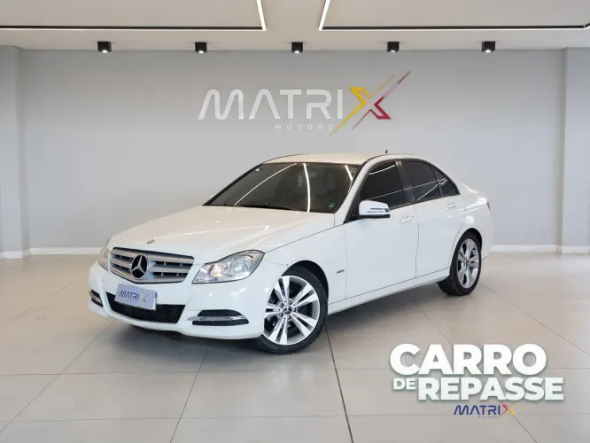 Mercedes-Benz C-180 CGI Classic 1.8 16V 156cv Aut. 2012