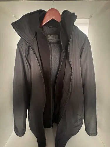Vendo casaco Calvin Klein. Preto. XL. Semi novo em ótimo estado de conservação.