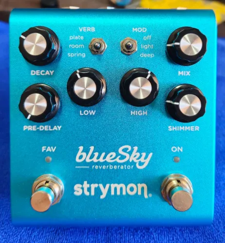 Pedal strymon bluesky reverb v2