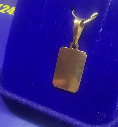 Pingente Plaquinha Para Gravar Nomes Dulpa Face Ouro 18 kilates Peso 0.60 Grama 14 x 10 mm