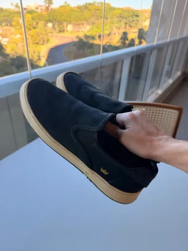 Tenis Osklen Preto 43