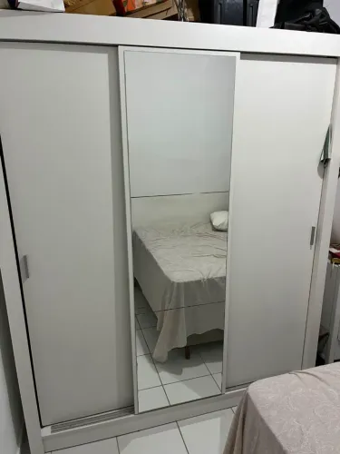 Guarda Roupa 3 portas com espelho 