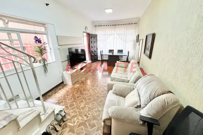 Sobrado de 185m² com 4 quartos em Santana