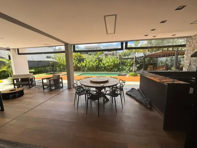 Sobrado com 3 dormitórios à venda, 285 m² por R$ 3.800.000,00 - Colinas do Paratehy Norte