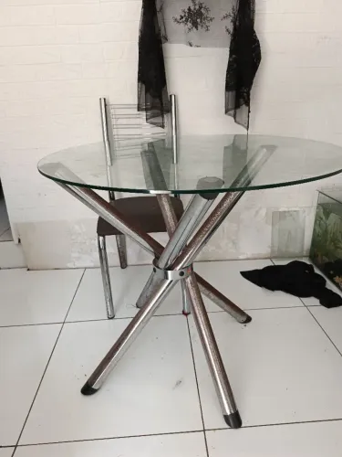 Mesa de vidro redonda