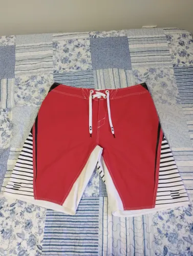 Bermuda Oakley Gascan