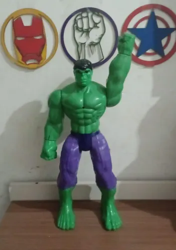 Boneco Hulck +quadrinhos + brinquedos