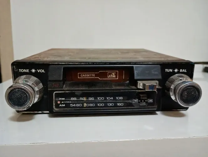 RADIO TOCA FITAS TKR 