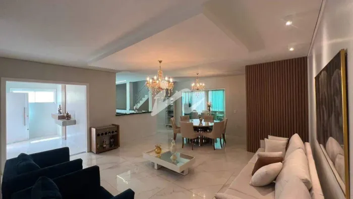 Casa residencial com 3 quartos (1 suíte), 3 banheiros e 4 vagas em Uberlândia/MG - City Ub