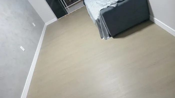 Instalação de Piso vinílico + rodapés