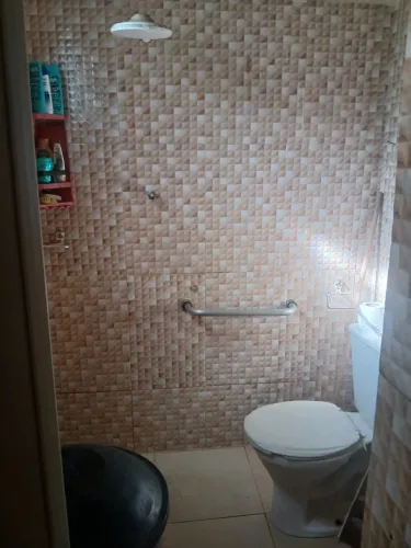 Vender duas casas com terreno enorme nos fundos 