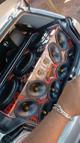 Vendo som completo ou troco por carro ou moto 