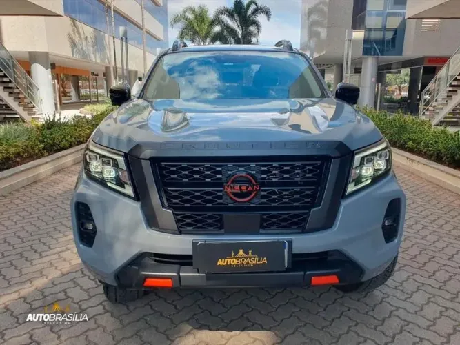 Nissan Frontier Pro4x CD 4X4 2.3 Bi-TB Die. AUT 2025