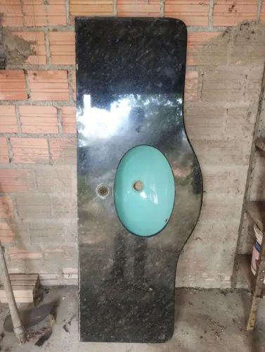 500,00 Pia de mármore p banheiros 1.5mt