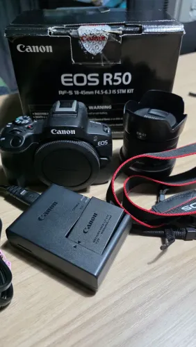 Canon R50 + RFs 18-45mm