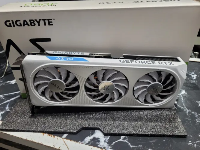 Placa de vídeo RTX 4060 8G AERO