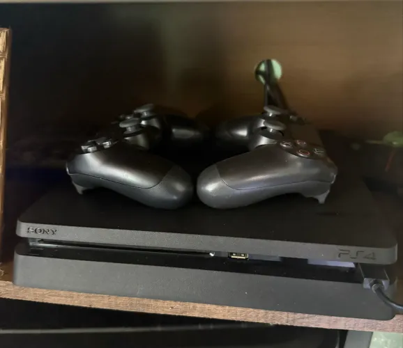 PS4